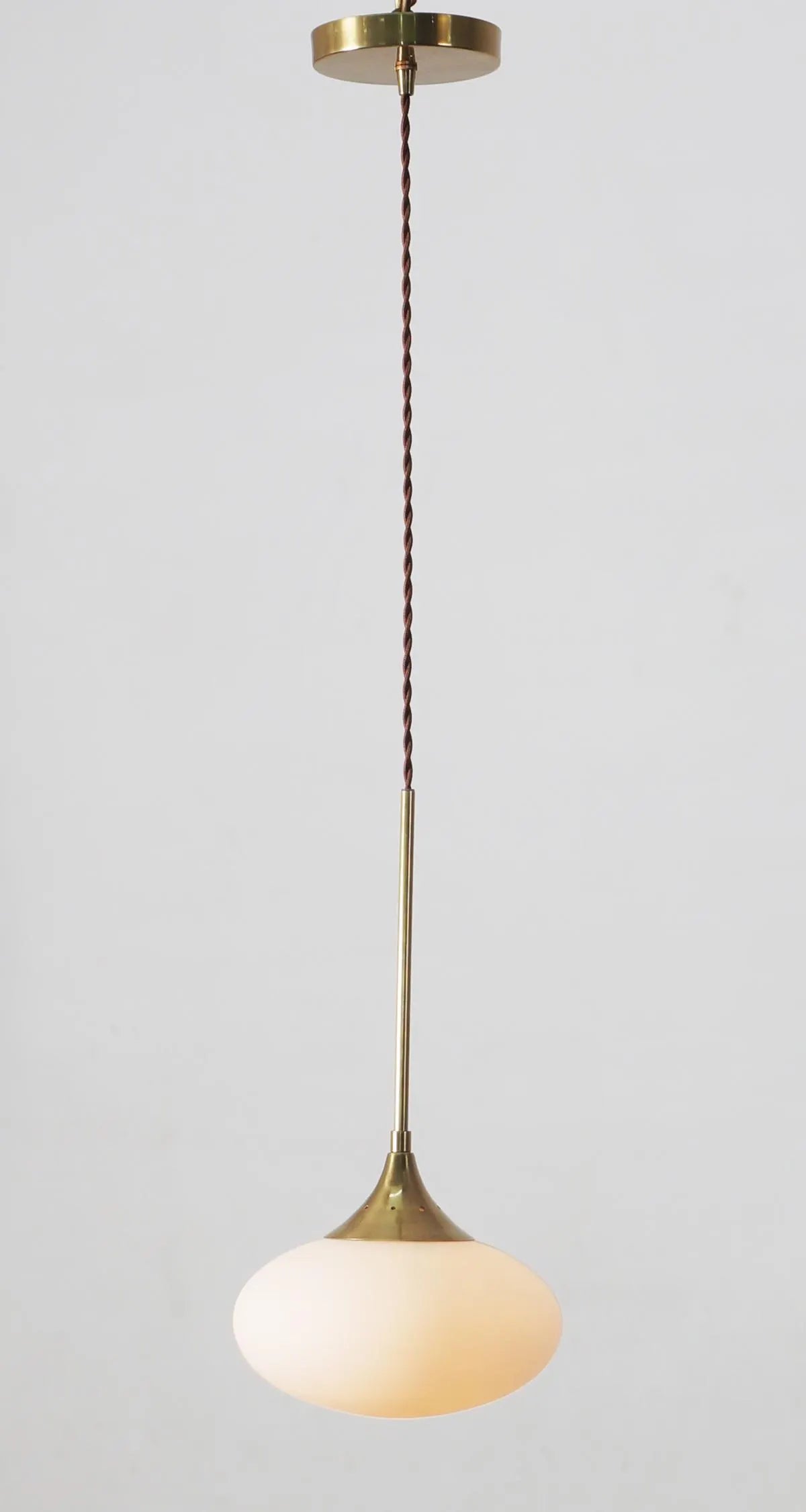 1 Globe Brass Pendant Light