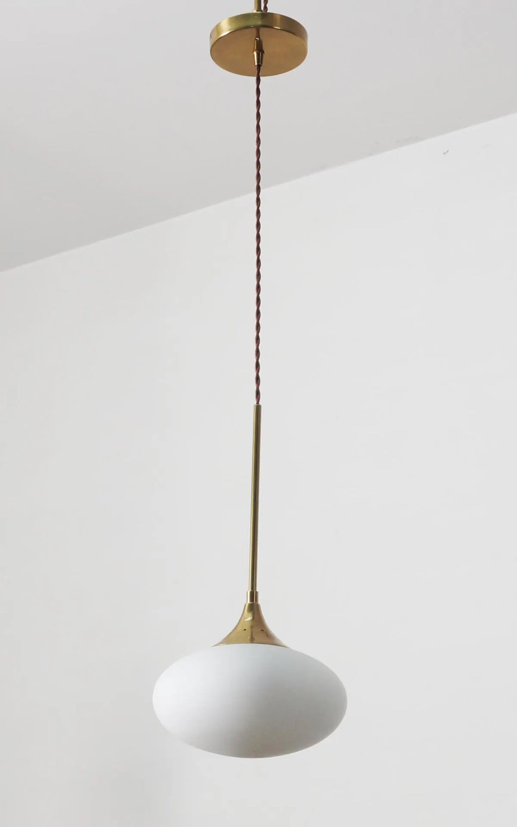 1 Globe Brass Pendant Light